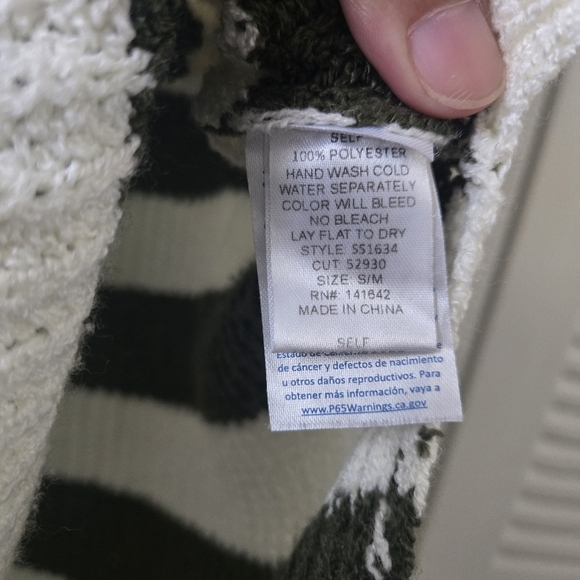 She + Sky Knit Sweater Creme & Green stripes Size S/M  #202 - Picture 6 of 6